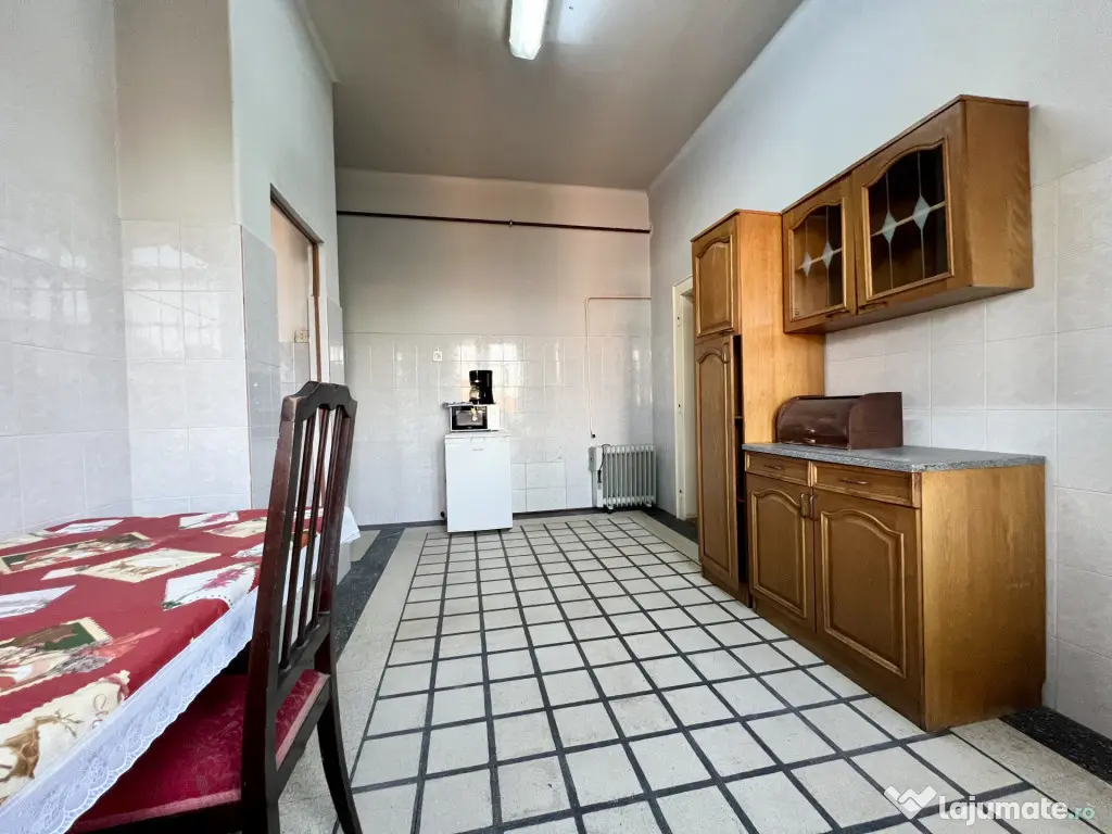 Apartament 4 camere, circular, 126 mp utili, etaj 1 - Zona - Timisoara (Timis)