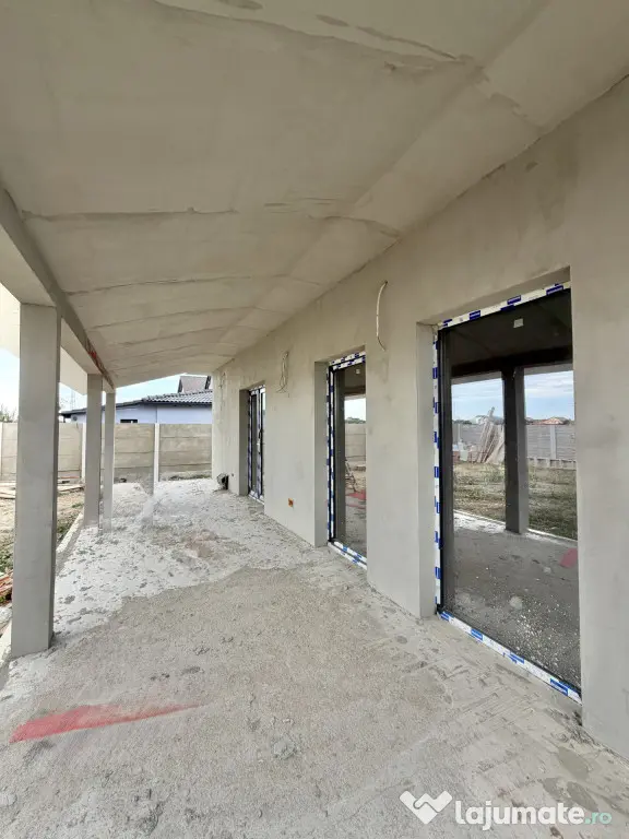 Casa individuala, 4 camere, 100mp utili, 533mp teren in Sanm - Sanmihaiu Roman (Timis)