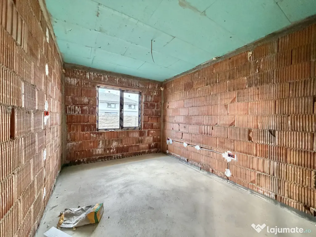 Casa individuala, 4 camere, 100mp utili, 533mp teren in Sanm - Sanmihaiu Roman (Timis)