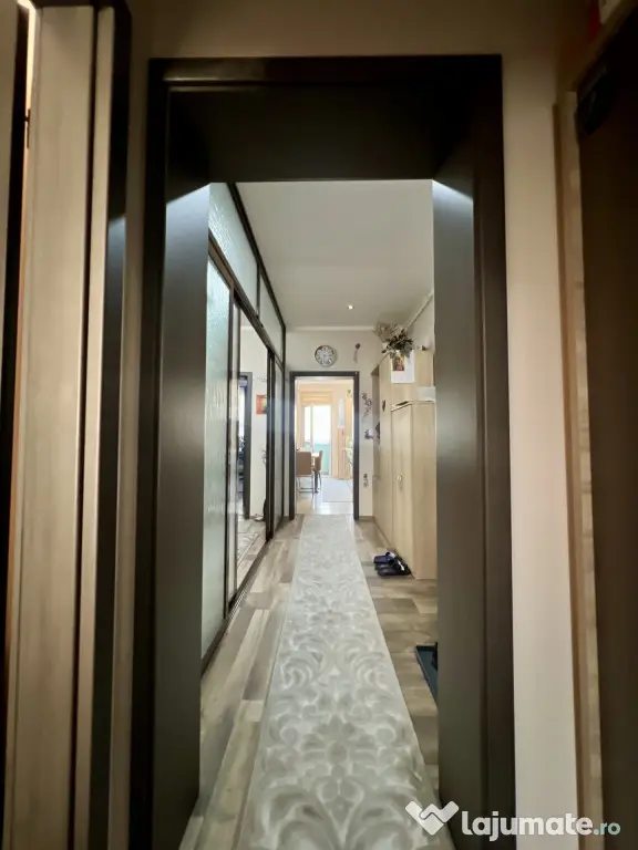 Apartament modern, 3 camere, decomandat, 61 mp utili, mobila - Giroc (Timis)