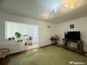 Apartament 4 camere, decomandat, etaj 2, 78mp in Bucovina 