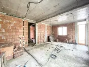 Duplex cu garaj - 5 camere - Mosnita Noua 