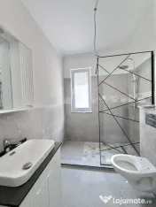 Apartament 2 camere, decomandat, 53mp utili, 30mp curte in G