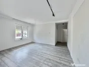 Apartament 2 camere, decomandat, 53mp utili, 30mp curte in G