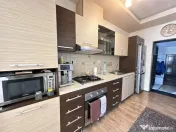 Casa individuala, 9 camere, 1600 mp teren, 300 mp utili - Sa