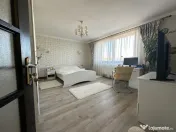 Casa individuala, 9 camere, 1600 mp teren, 300 mp utili - Sa