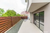 Casă elegantă și spațioasă în complex privat – Zona Centrală Arad 
