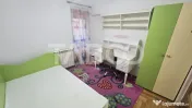 Apartament de inchiriat Central 3 camere balcon 2 bai mobila