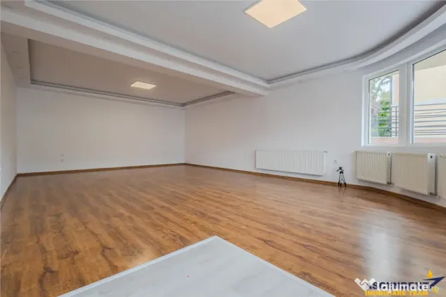Spatiu birou in vila cu terasa si curte, Tractorul, Brasov - Brasov (Brasov)