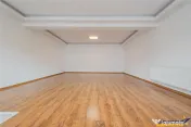 Spatiu birou in vila cu terasa si curte, Tractorul, Brasov 