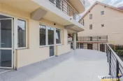 Spatiu birou in vila cu terasa si curte, Tractorul, Brasov 