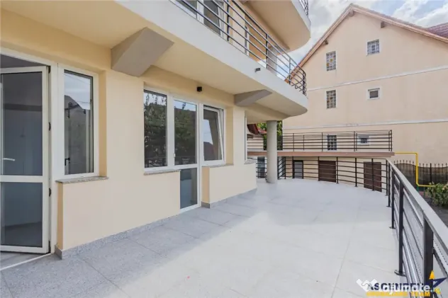 Spatiu birou in vila cu terasa si curte, Tractorul, Brasov - Brasov (Brasov)