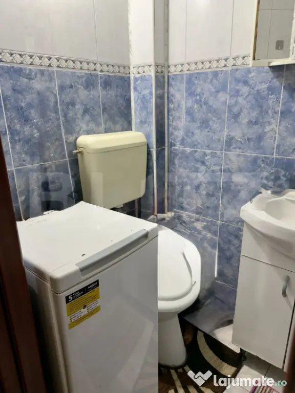 Garsonieră de închiriat | Zona Metrom - Brasov (Brasov)