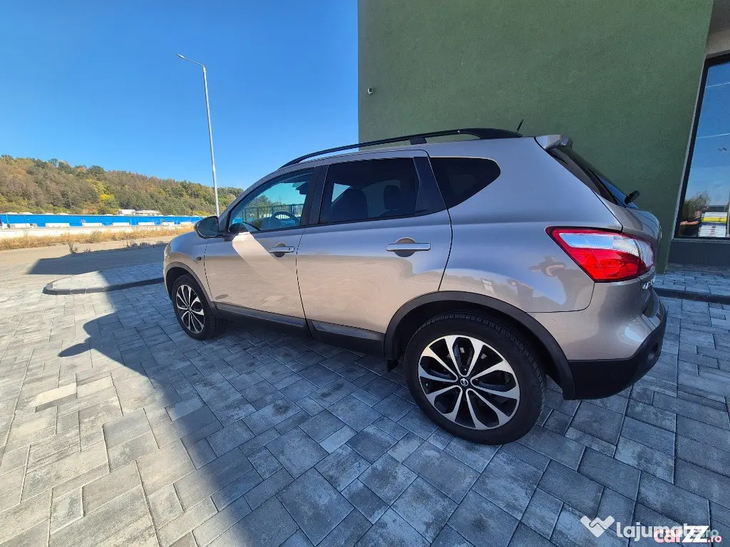 Nissan Qashqai J10 4x4 facelift din 2013 - Resita (Caras-Severin)
