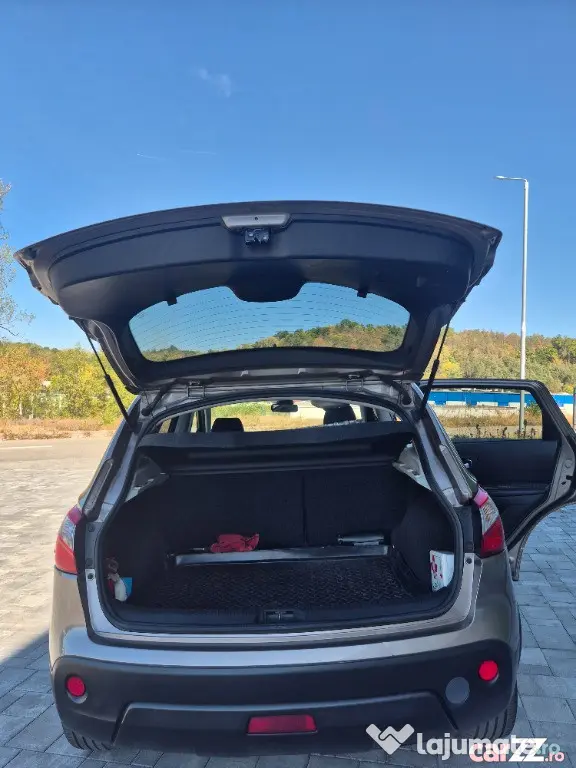 Nissan Qashqai J10 4x4 facelift din 2013 - Resita (Caras-Severin)