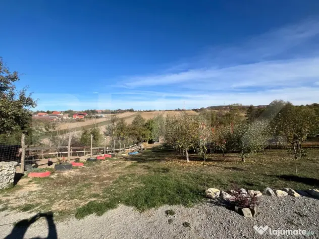 Casă A-Frame cu godpodarie completă și proprietate deoseb - Hotar (Bihor)
