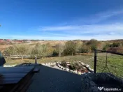 Casă A-Frame cu godpodarie completă și proprietate deoseb