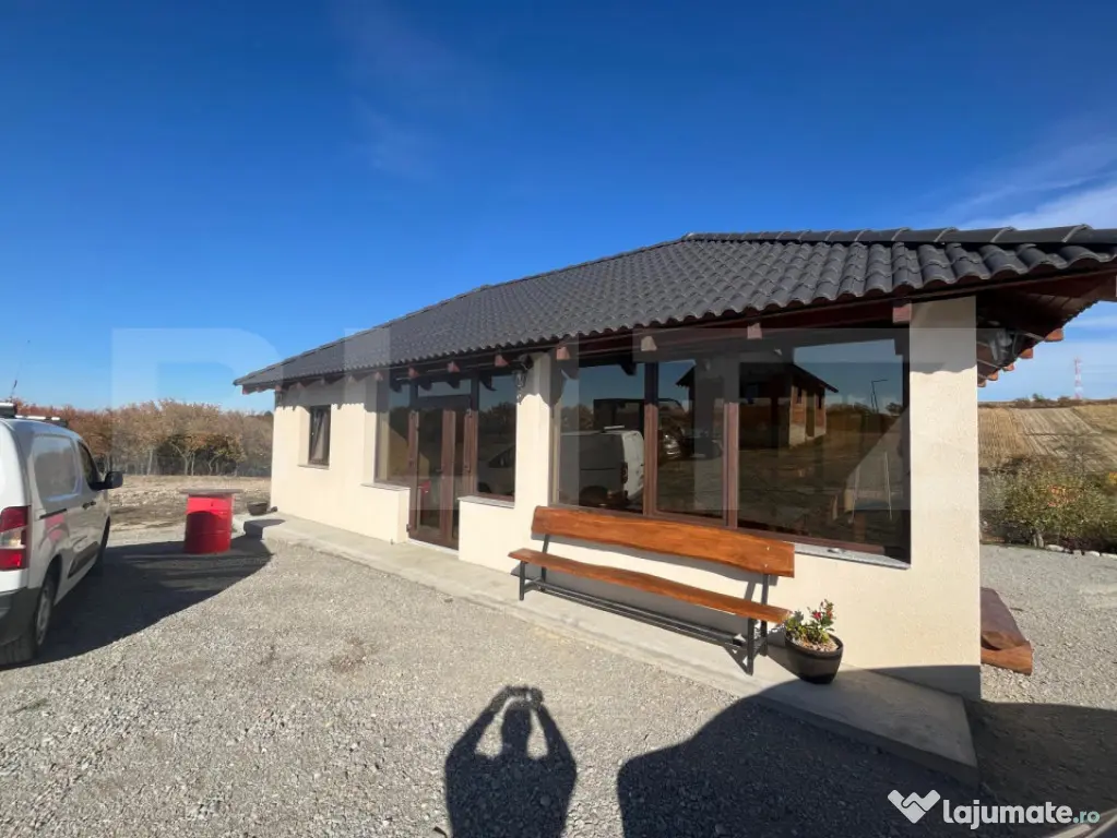Casă A-Frame cu godpodarie completă și proprietate deoseb - Hotar (Bihor)