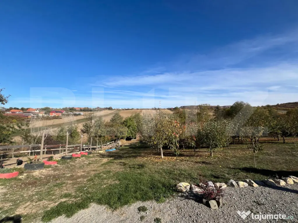 Casă A-Frame cu godpodarie completă și proprietate deoseb - Hotar (Bihor)