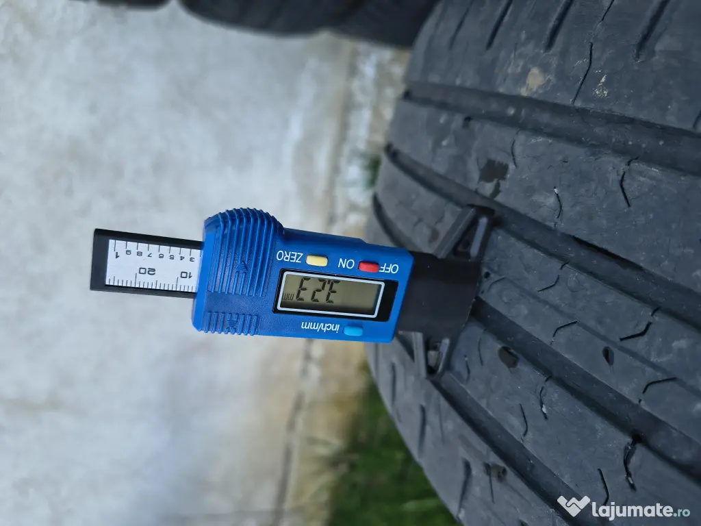 Donez 4 Anvelope vara CONTINENTAL 215 60 17 96 H