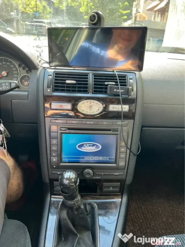 Ford Mondeo MK3 Masina de familie (GHIA) +iPhone gratuit - Bucuresti (Bucuresti-Ilfov)