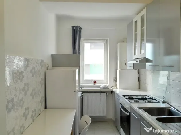 Ap. 3 camere mobilat,decomandat,2 bai, 2 parcari, bloc nou,0 comision - Rosu (Bucuresti-Ilfov)