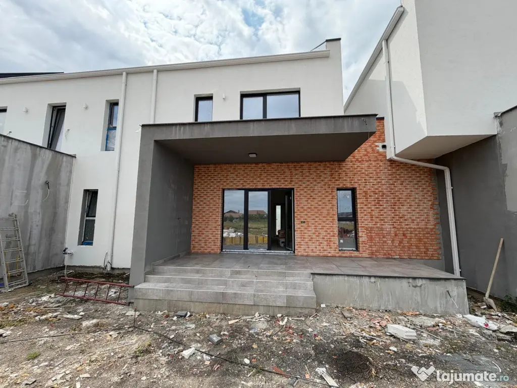 Triplex in Sacalaz | Finisaje premium | 3 camere | Asfalt | - Sacalaz (Timis)