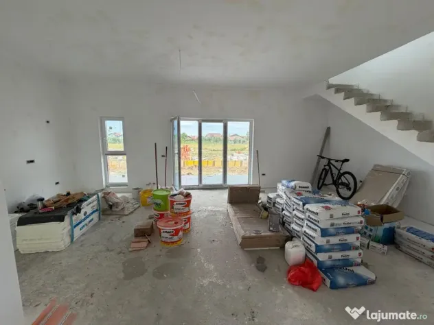 Triplex in Sacalaz | Finisaje premium | 3 camere | Asfalt | - Sacalaz (Timis)