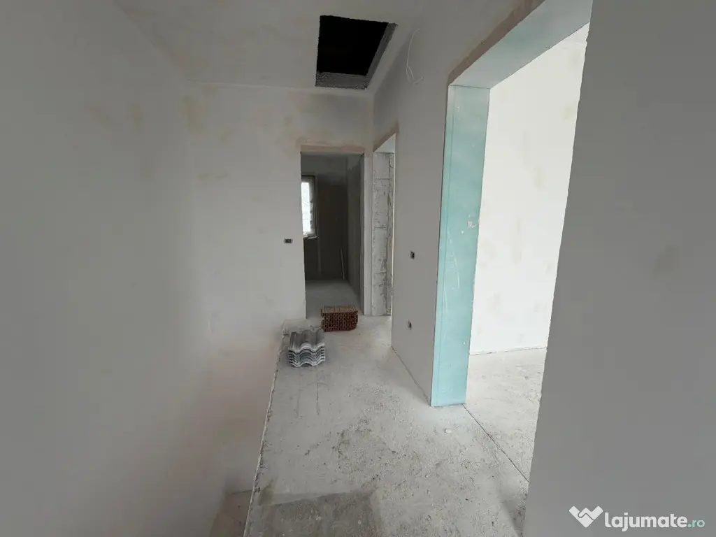Triplex in Sacalaz | Finisaje premium | 3 camere | Asfalt | - Sacalaz (Timis)