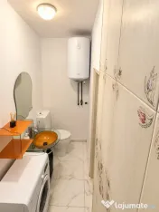 Camera de camin cu baie si bucatarie, mobilata, utilata, Tractorul! 