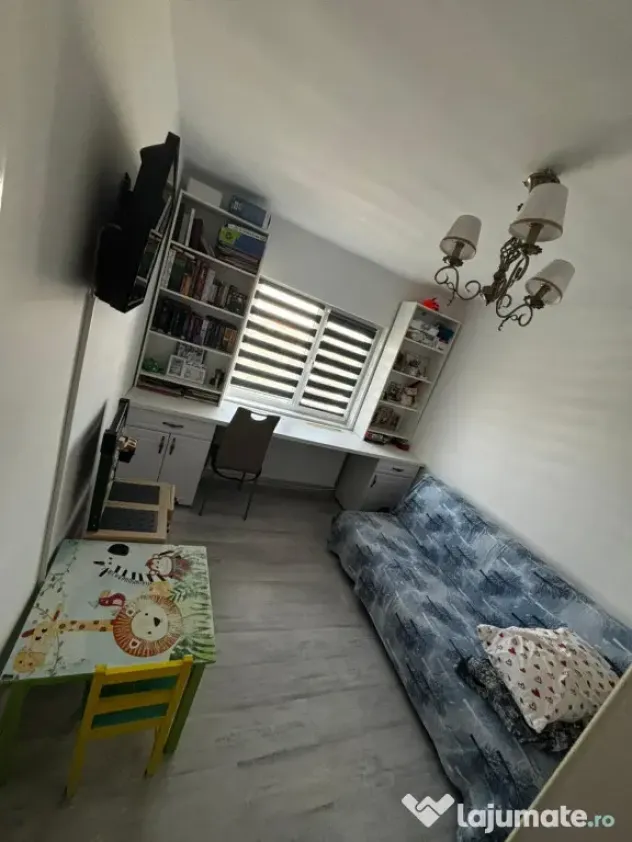 - Apartament 3 camere Buzaului - Renovat 2025 - Mobilat Util - Braila (Braila)