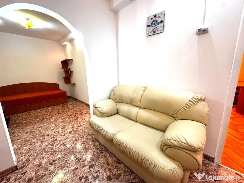 Apartament de închiriat – Strada Cerna, zona Bulevar
