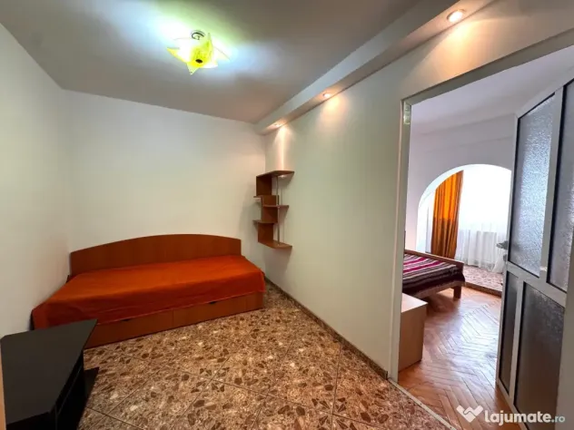 Apartament de închiriat – Strada Cerna, zona Bulevar