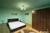 Apartament cu 3 camere, zona 7 Noiembrie