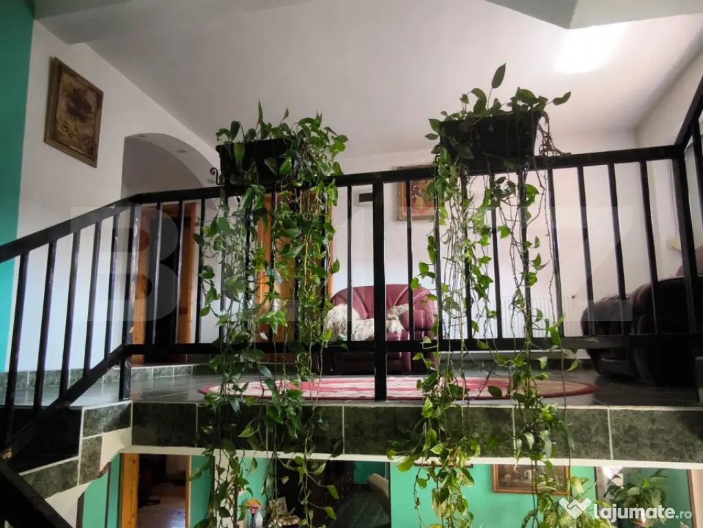 Casa 250 mp utili, 1450 mp teren, zona Balta Verde - Craiova (Dolj)
