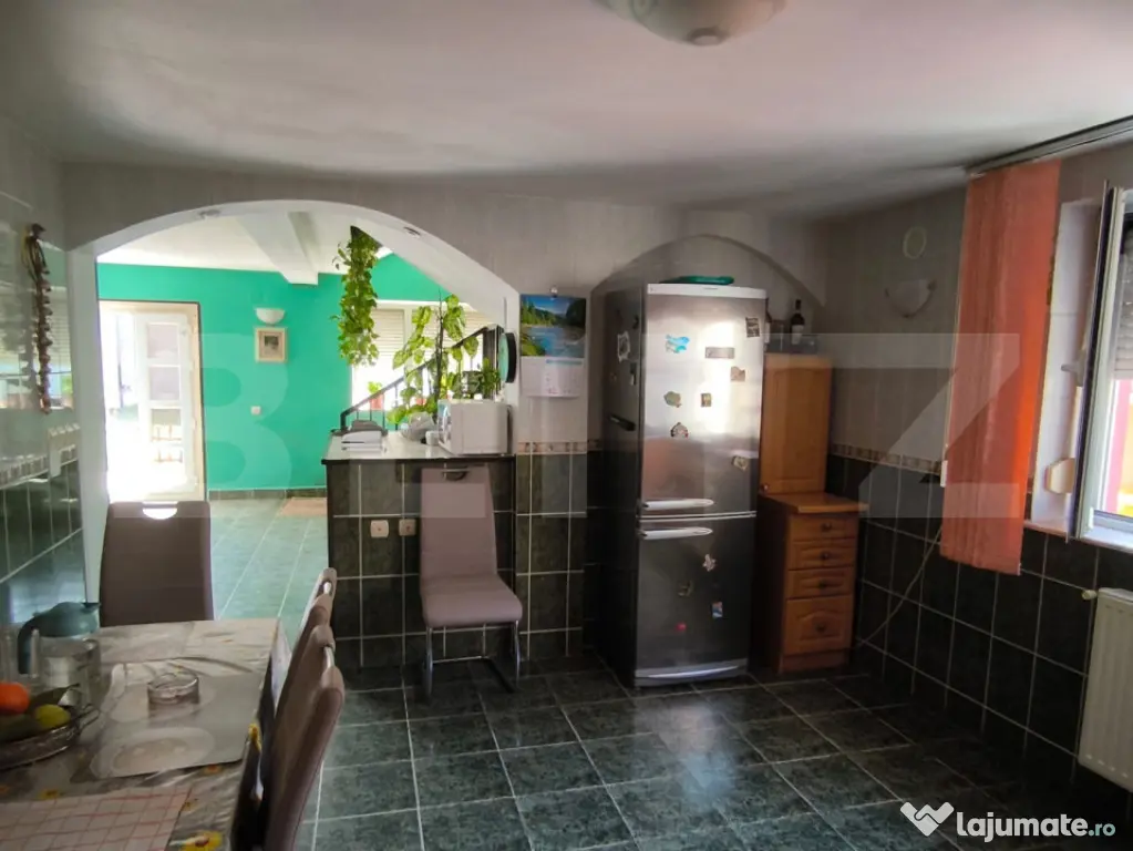 Casa 250 mp utili, 1450 mp teren, zona Balta Verde - Craiova (Dolj)