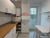 Inchiriere Apartament cu 2 camere, grădină de 62 mp și parcare 