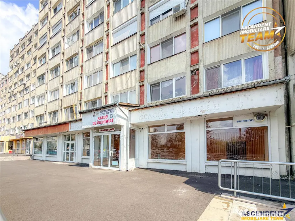 Spatiu comercial 128 mp, vitrinat, vad comercial format, acc - Sfantu Gheorghe (Covasna)