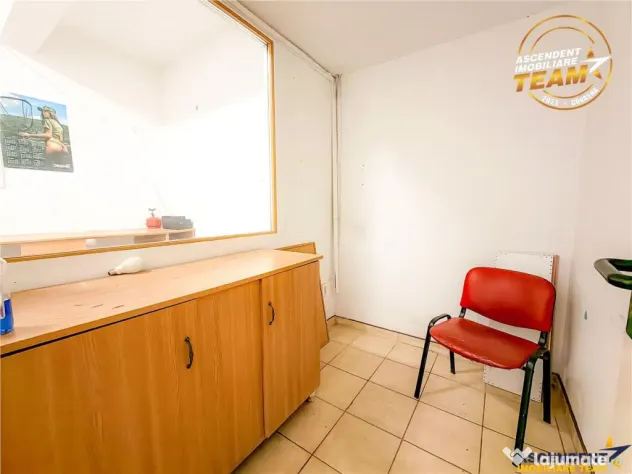 Spatiu comercial 128 mp, vitrinat, vad comercial format, acc - Sfantu Gheorghe (Covasna)