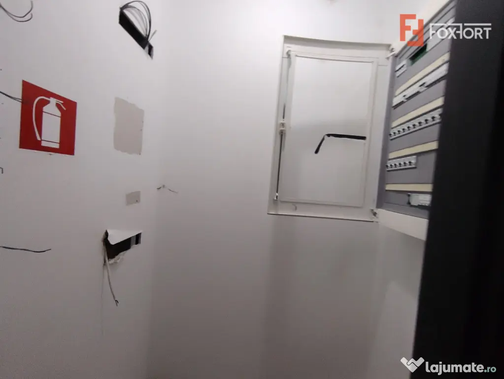 Spatiu comercial cu 3 incaperi de inchiriat - C10561 - Arad (Arad)