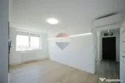 De vânzare apartament cu 3 camere, complet renovat, bulevardul Dacia 