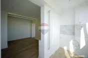 De vânzare apartament cu 3 camere, complet renovat, bulevardul Dacia 