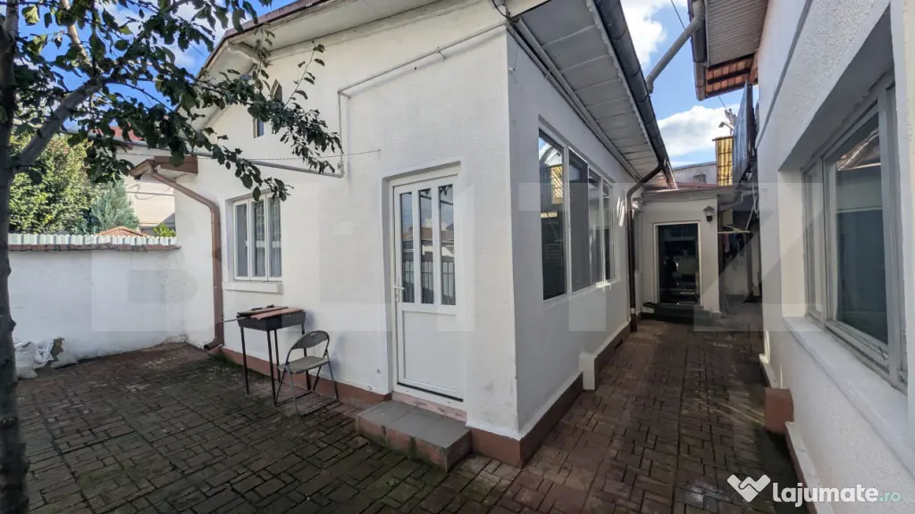 Casă renovată 4 camere, curte și spațiu comercial – ul - Ploiesti (Prahova)