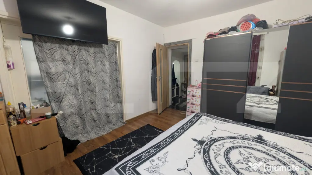 Casă renovată 4 camere, curte și spațiu comercial – ul - Ploiesti (Prahova)