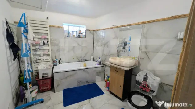 Casă renovată 4 camere, curte și spațiu comercial – ul - Ploiesti (Prahova)