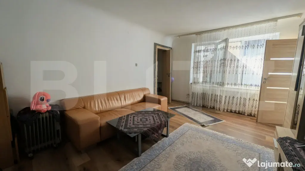 Casă renovată 4 camere, curte și spațiu comercial – ul - Ploiesti (Prahova)