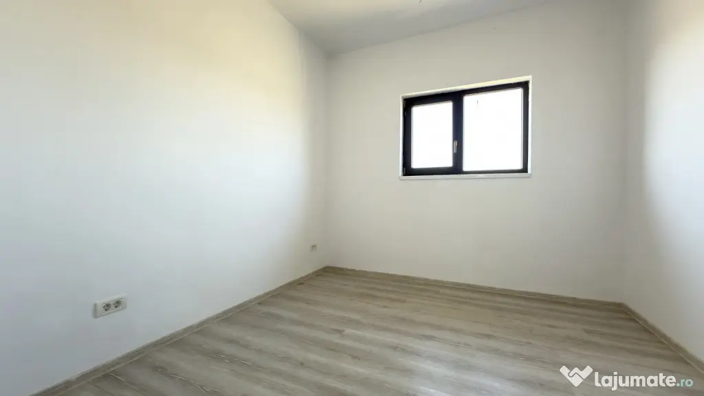 Duplex cu 4 camere | Toate utilitatile | Zona excelenta | Cu - Mosnita Noua (Timis)