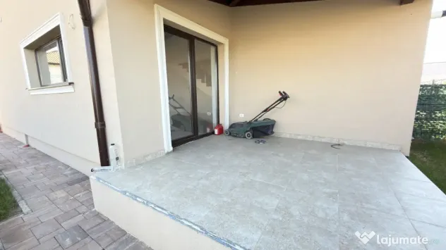 Duplex cu 4 camere | Toate utilitatile | Zona excelenta | Cu - Mosnita Noua (Timis)