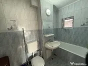 APARTAMENT 3 CAMERE DE VANZARE, ZONA FALEZA NORD 
