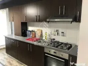 Apartament cu 3 camere de inchiriat, curte proprie, zona Soarelui 